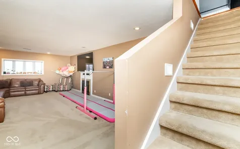 208 Springhill Seymour IN 47274