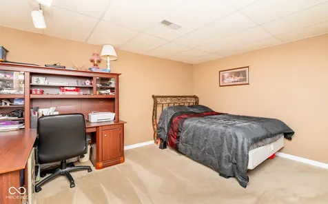 208 Springhill Seymour IN 47274
