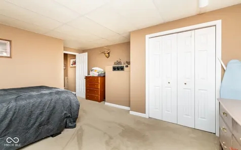 208 Springhill Seymour IN 47274