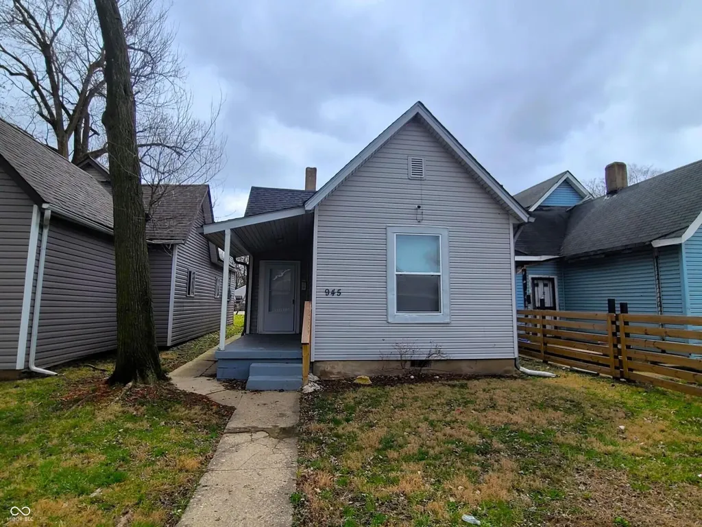 945 W Roache Street Indianapolis IN 46208