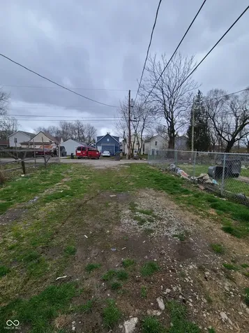 945 W Roache Street Indianapolis IN 46208