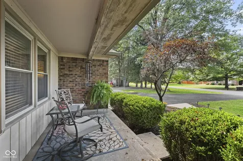 1393 S Buttercup Drive New Palestine IN 46163