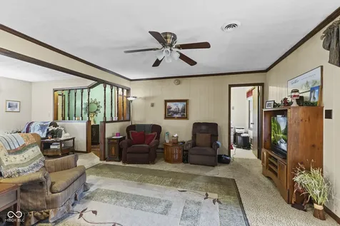1393 S Buttercup Drive New Palestine IN 46163