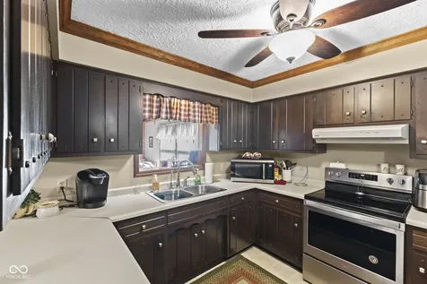 1393 S Buttercup Drive New Palestine IN 46163