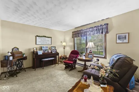 1393 S Buttercup Drive New Palestine IN 46163