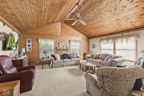 1393 S Buttercup Drive New Palestine IN 46163