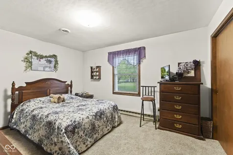 1393 S Buttercup Drive New Palestine IN 46163