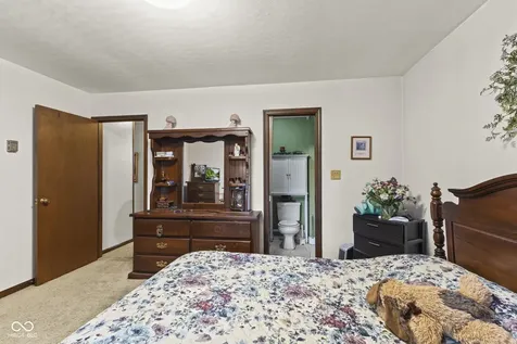 1393 S Buttercup Drive New Palestine IN 46163