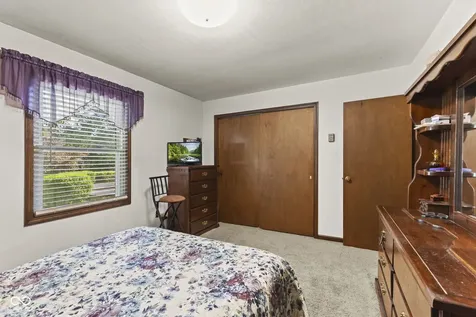 1393 S Buttercup Drive New Palestine IN 46163