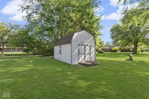 1393 S Buttercup Drive New Palestine IN 46163