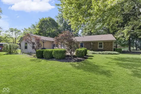 1393 S Buttercup Drive New Palestine IN 46163