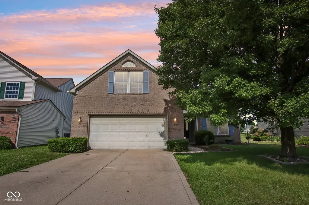 5812 Wooden Branch Indianapolis IN 46221