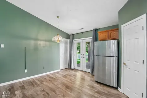 5812 Wooden Branch Indianapolis IN 46221