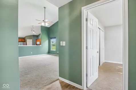 5812 Wooden Branch Indianapolis IN 46221