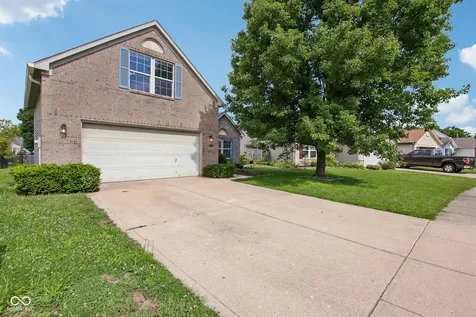 5812 Wooden Branch Indianapolis IN 46221