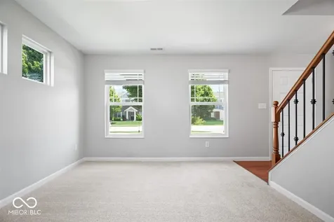 8682 N Dresden Drive Mccordsville IN 46055