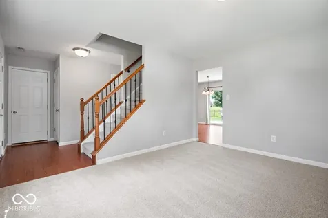 8682 N Dresden Drive Mccordsville IN 46055