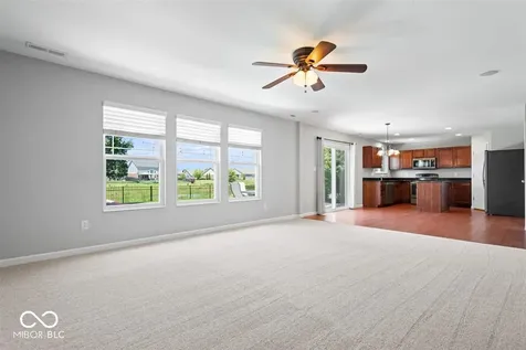 8682 N Dresden Drive Mccordsville IN 46055