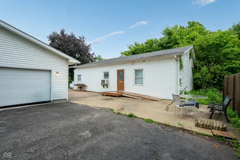 1647 N County Road 425 E Avon IN 46123