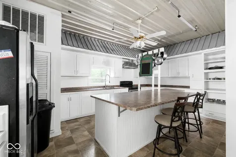 1647 N County Road 425 E Avon IN 46123