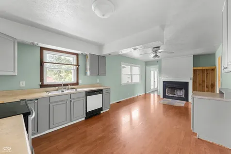 1647 N County Road 425 E Avon IN 46123