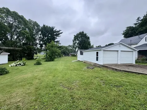 809 Curtis Crawfordsville IN 47933
