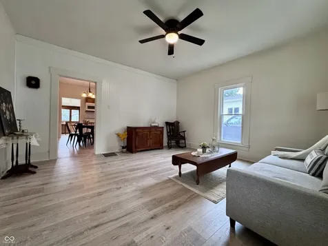 809 Curtis Crawfordsville IN 47933