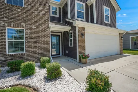 437 Thunderwood Drive Greenfield IN 46140