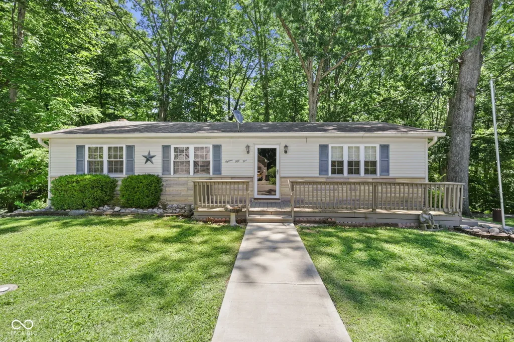 1855 W Shore Drive Martinsville IN 46151