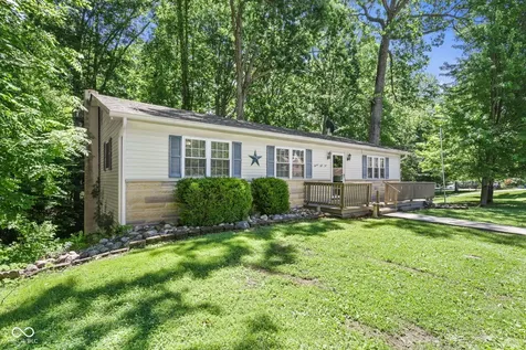 1855 W Shore Drive Martinsville IN 46151