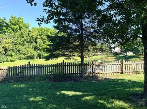 890 Millbrook Drive Avon IN 46123