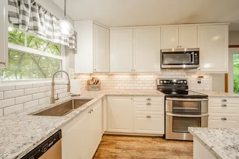 8540 Castle Ridge Lane Indianapolis IN 46256