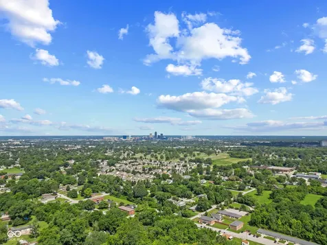 2427 Hobart Road Indianapolis IN 46203