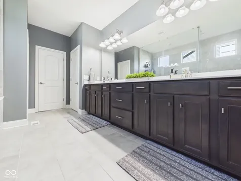 6842 Bladstone Road Noblesville IN 46062