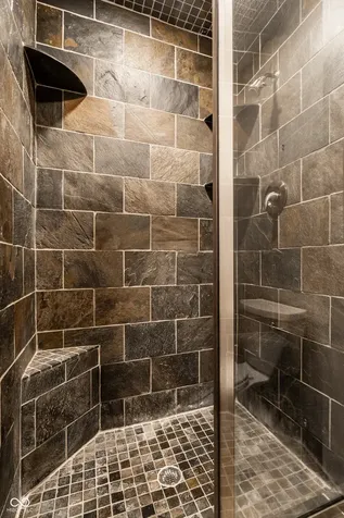 255 Camden Drive Zionsville IN 46077