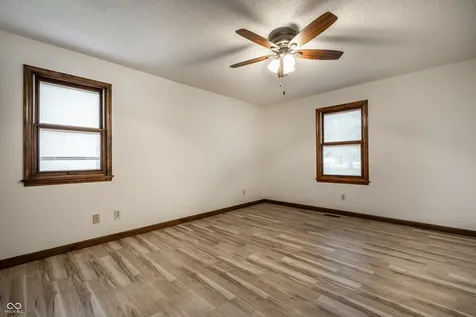 255 Camden Drive Zionsville IN 46077