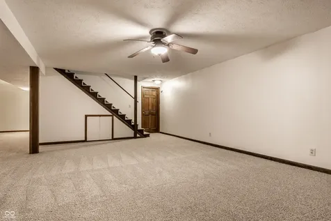 255 Camden Drive Zionsville IN 46077
