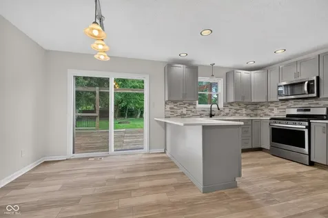 6416 Apple Cider Avon IN 46123