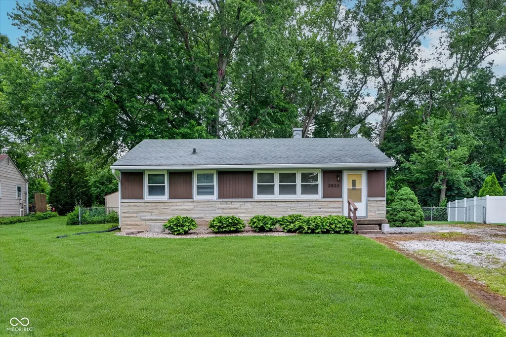 2522 Parr Drive Indianapolis IN 46220