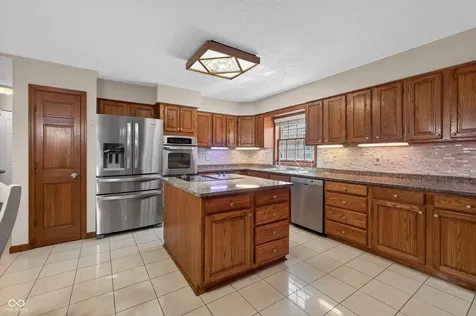 574 Grayburn Court Terre Haute IN 47802