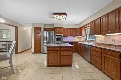 574 Grayburn Court Terre Haute IN 47802