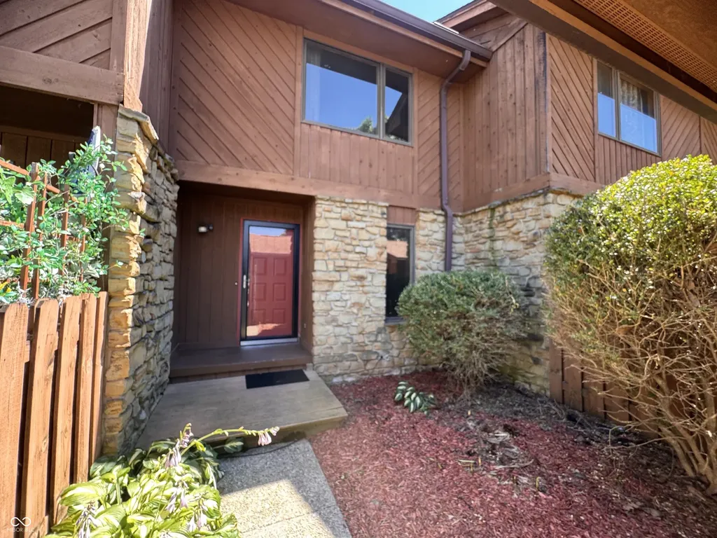 3177 Sycamore Drive Columbus IN 47203