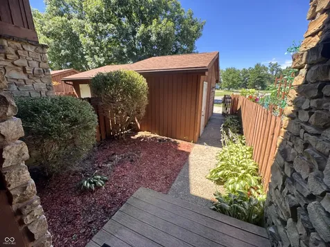 3177 Sycamore Drive Columbus IN 47203