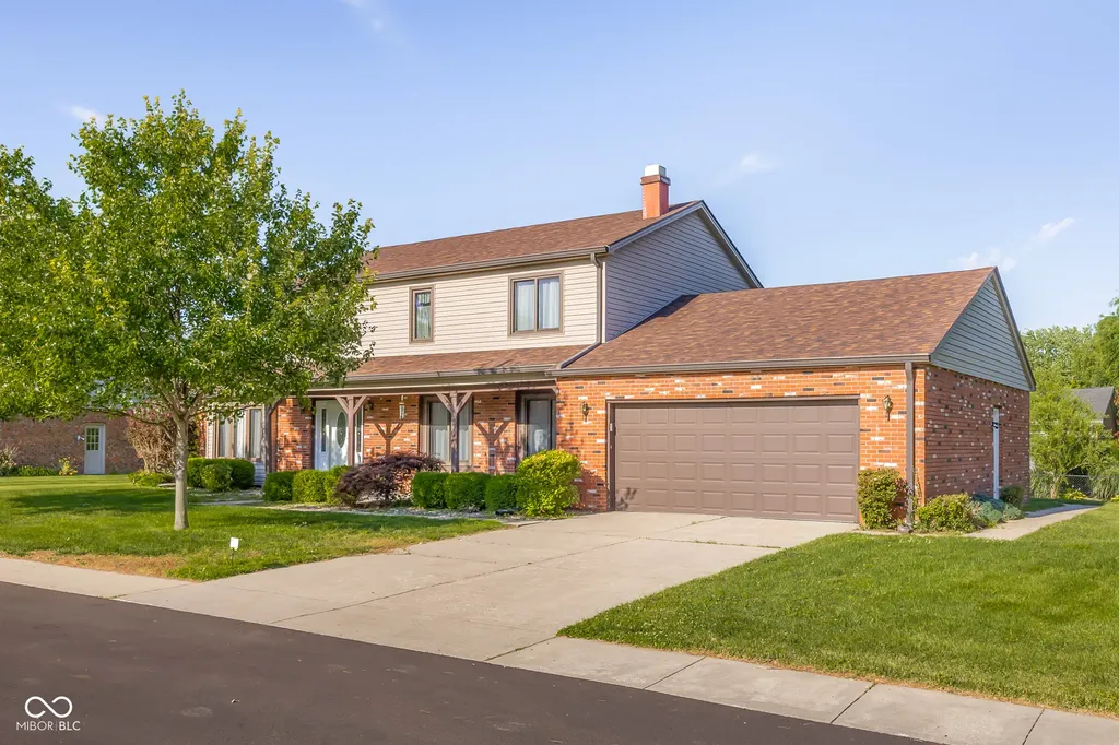 3525 River Rd Drive Columbus IN 47203