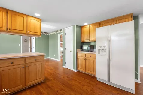 3525 River Rd Drive Columbus IN 47203