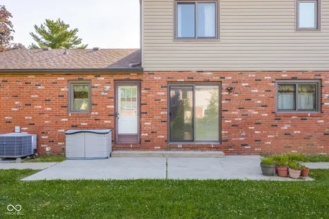 3525 River Rd Drive Columbus IN 47203