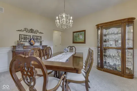 4814 Goldenrain Court Indianapolis IN 46237