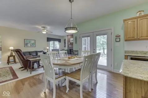 4814 Goldenrain Court Indianapolis IN 46237