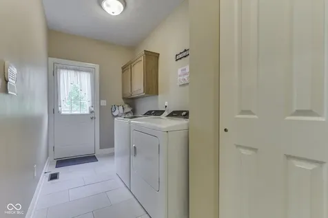 4814 Goldenrain Court Indianapolis IN 46237