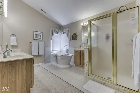 4814 Goldenrain Court Indianapolis IN 46237